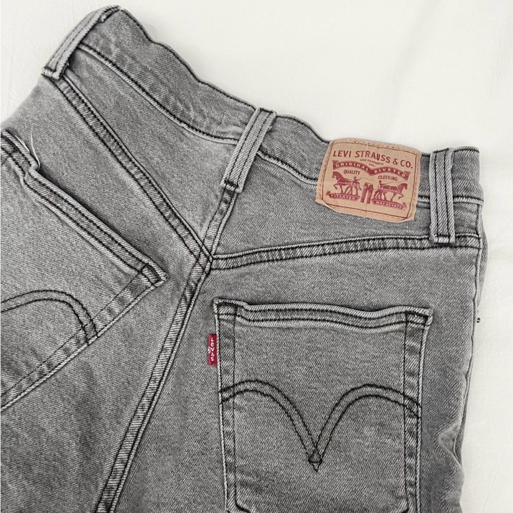 Levi's Women's Gray Ribcage Straight Ankle Jeans W25 L27